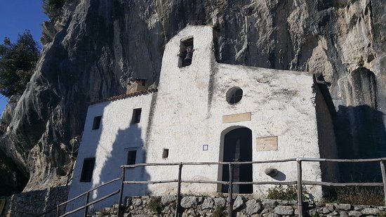 Eremo di San Valentino